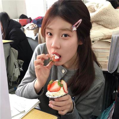 这个男子从事魔法工作